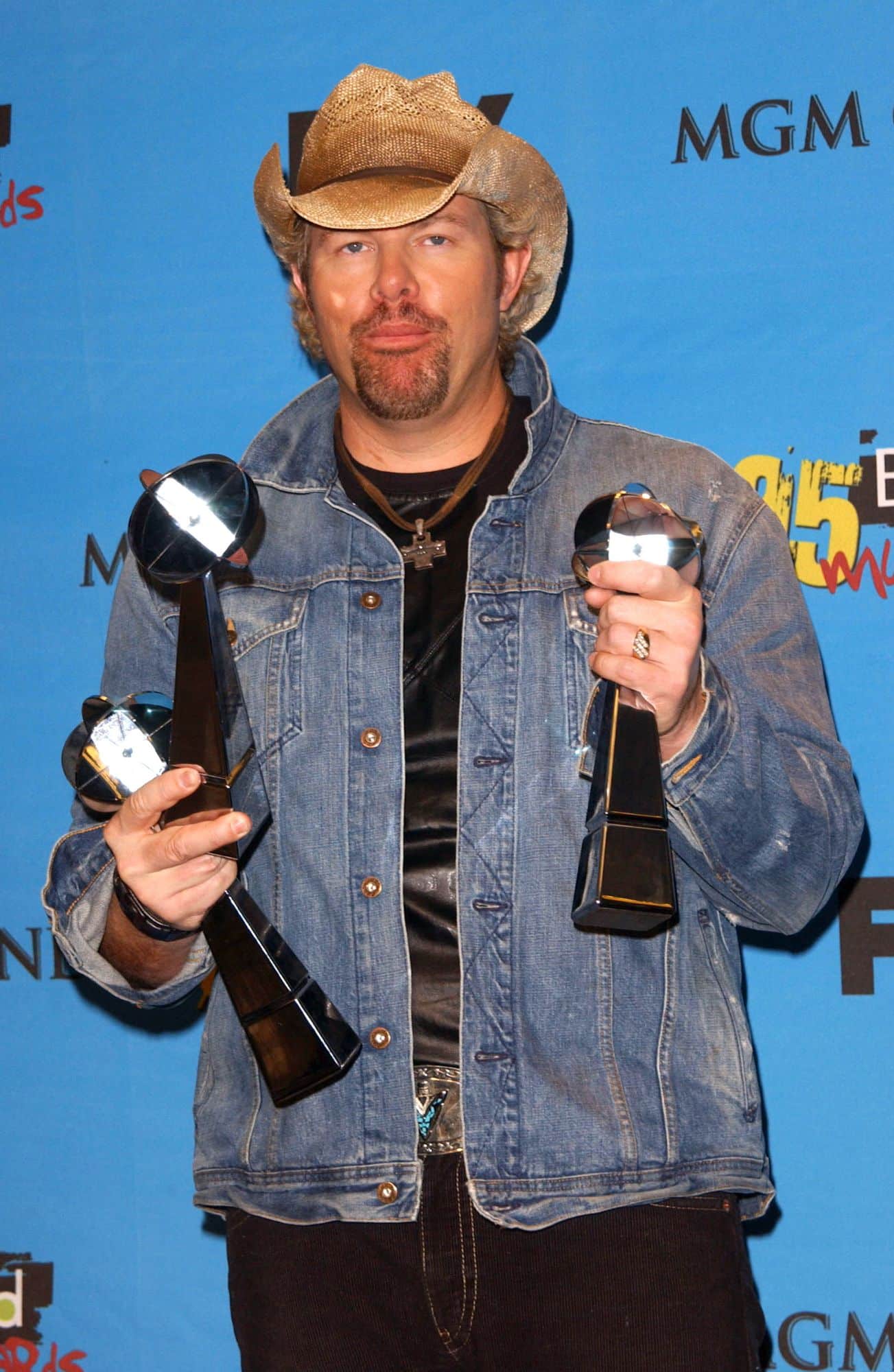 The world’s 10 most popular country singers - MediaFeed